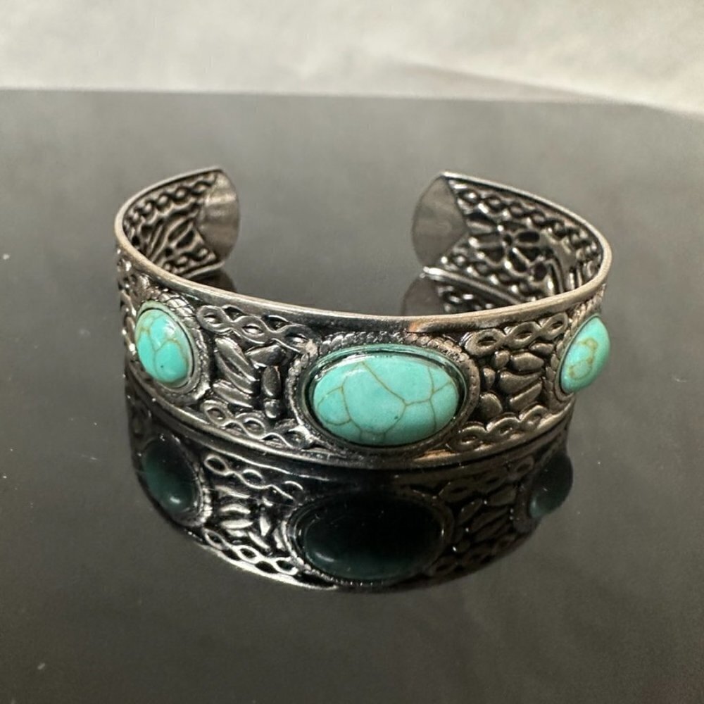 Western Turquoise Cuff Bracelet average .6.5 wrist Boho Gift NWT Southwestern - Picture 2 of 9